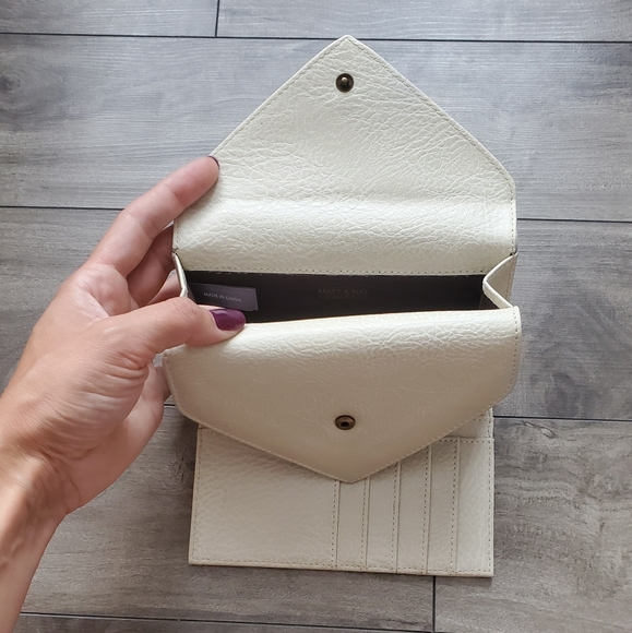 Matt & Nat - Picture 4 of 5